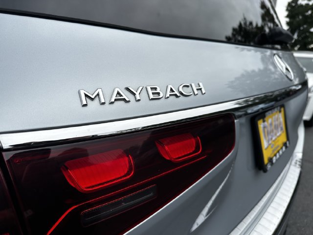 Used 2024 Mercedes-Benz Maybach GLS 600 4MATIC image 53