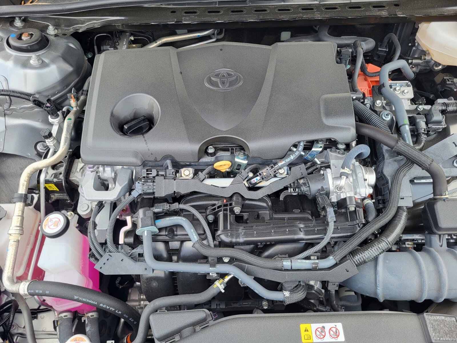 Used 2025 Toyota Camry SE w/ Convenience Package FWD image 33