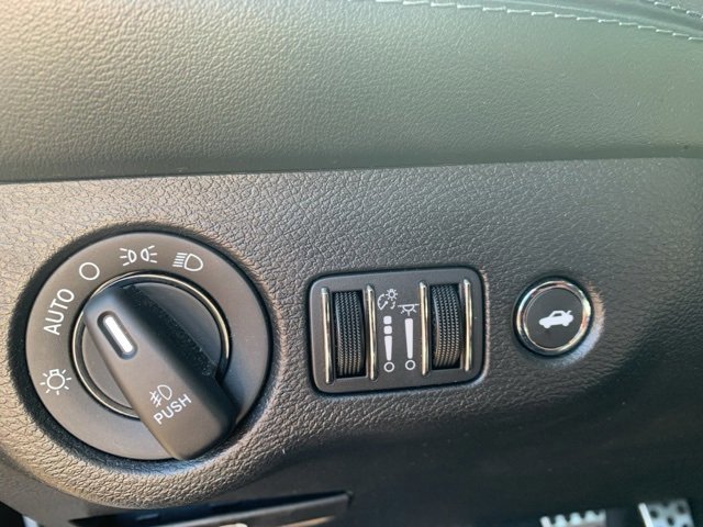 Used 2022 Dodge Challenger R/T w/ Plus Package image 24