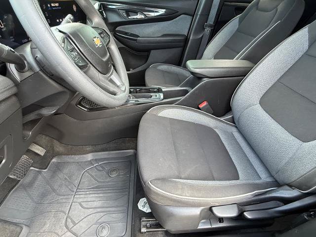 Used 2024 Chevrolet TrailBlazer LT FWD image 13
