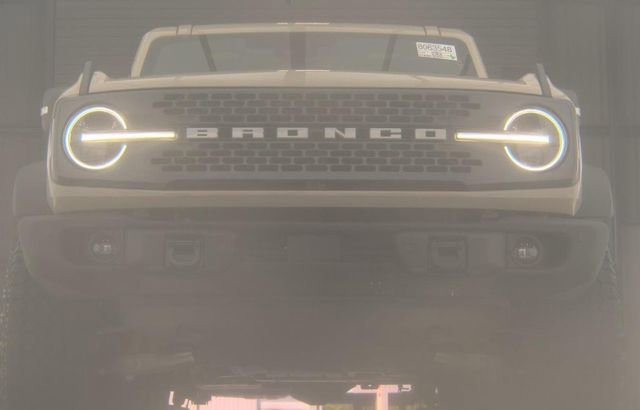 Certified 2025 Ford Bronco Badlands w/ Sasquatch Package AWD/4WD image 2