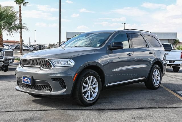 Used 2023 Dodge Durango SXT RWD image 3