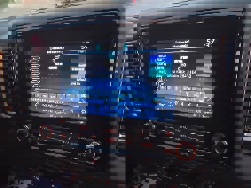 Used 2023 Nissan Frontier SV w/ SV Convenience Package image 4