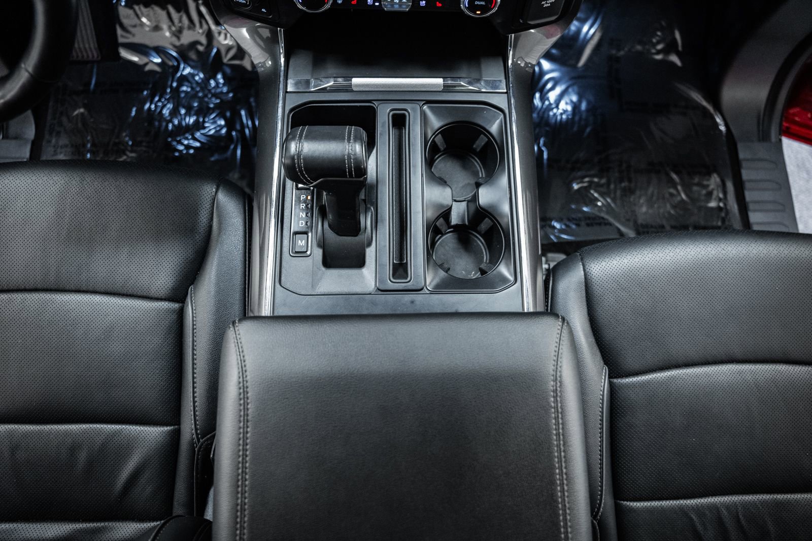 Certified 2022 Ford F150 Lariat w/ Equipment Group 502A High image 30