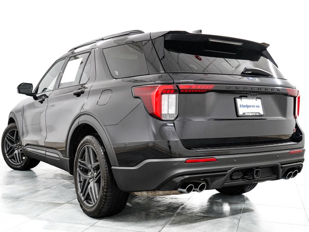 Certified 2025 Ford Explorer ST AWD/4WD image 5
