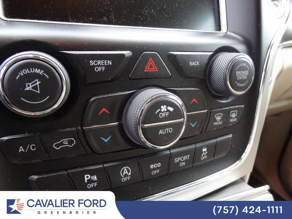 Used 2017 Jeep Grand Cherokee Limited w/ Luxury Group II AWD/4WD image 11