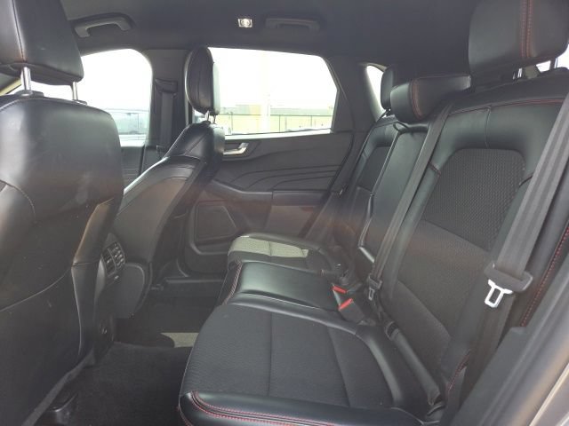 Certified 2025 Ford Escape ST-Line FWD image 24