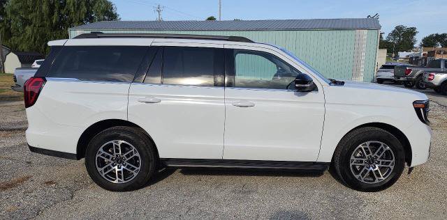 Certified 2025 Ford Expedition Active AWD/4WD image 5