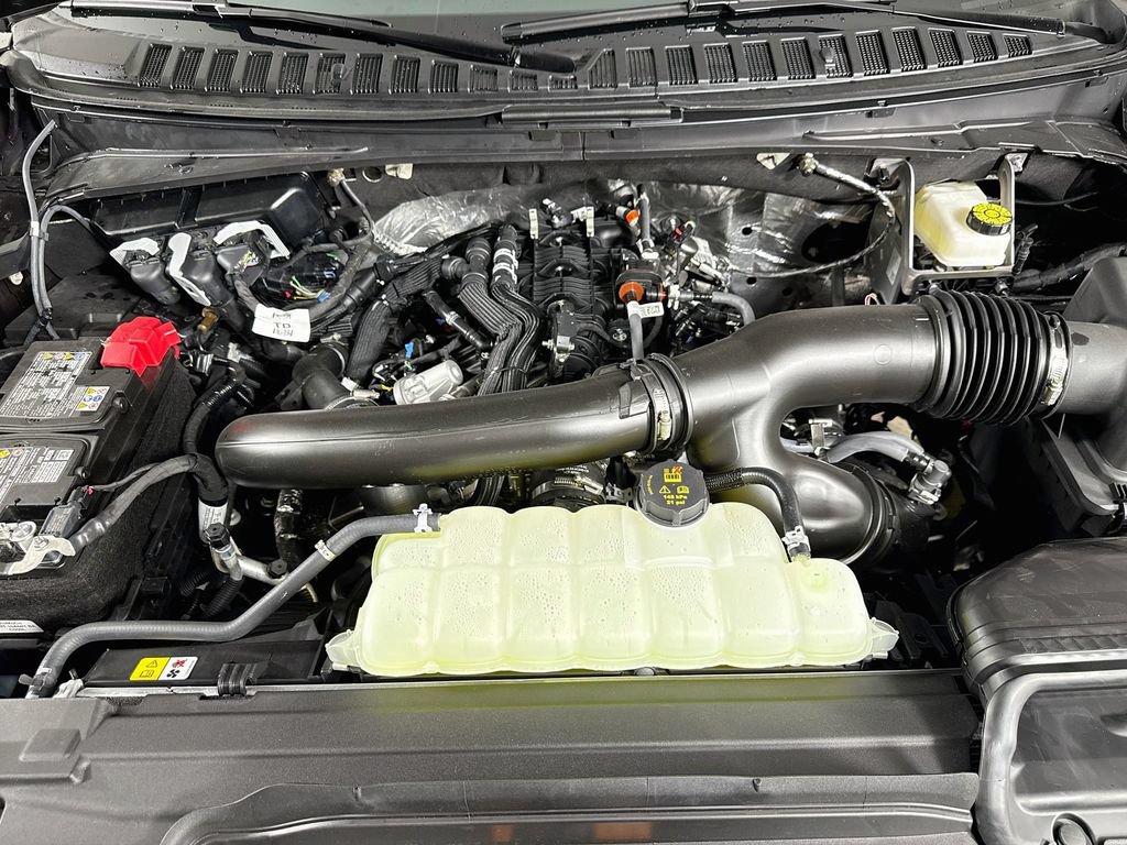 Certified 2026 Ford Expedition Platinum w/ Stealth Performance Package AWD/4WD image 33