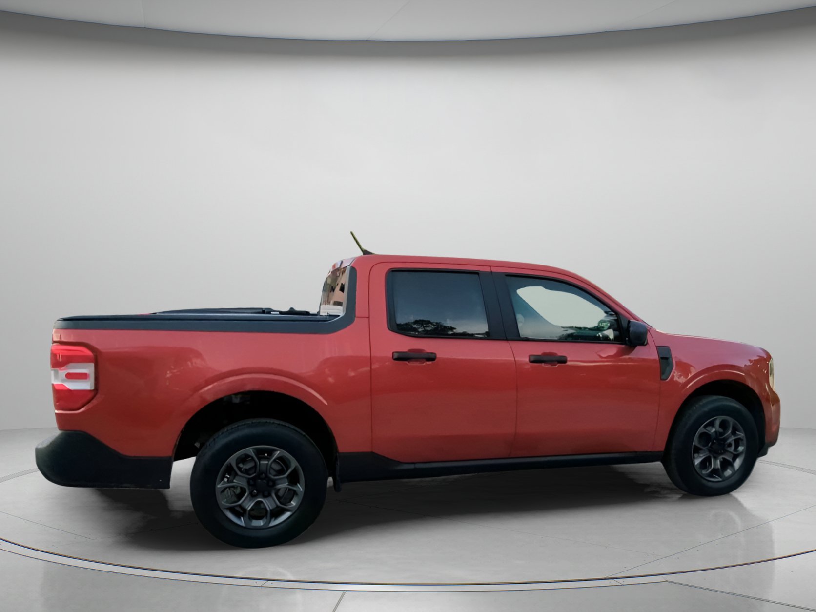 Certified 2024 Ford Maverick XLT FWD image 31