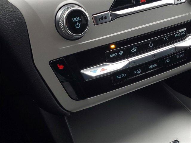 Certified 2023 Ford Explorer XLT image 23