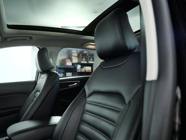 Certified 2024 Ford Edge SEL w/ Convenience Package AWD/4WD image 18