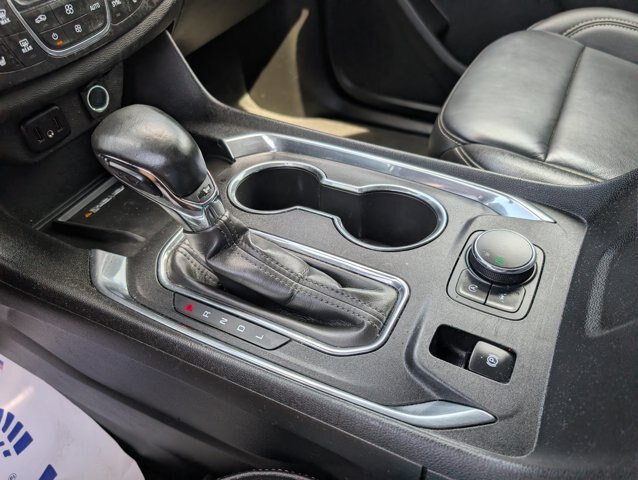 Used 2023 Chevrolet Traverse LT FWD image 17
