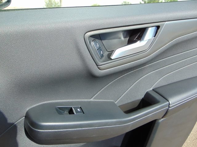 Certified 2026 Ford Escape SE FWD image 26