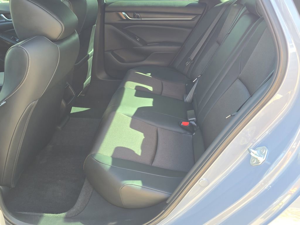 Used 2022 Honda Accord Sport image 14
