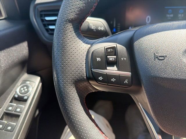 Certified 2024 Ford Escape ST-Line AWD/4WD image 39