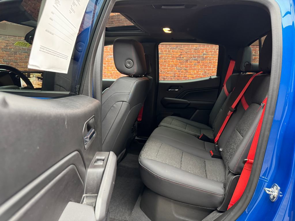 Used 2024 Chevrolet Colorado Z71 w/ Z71 Convenience Package 2 image 28