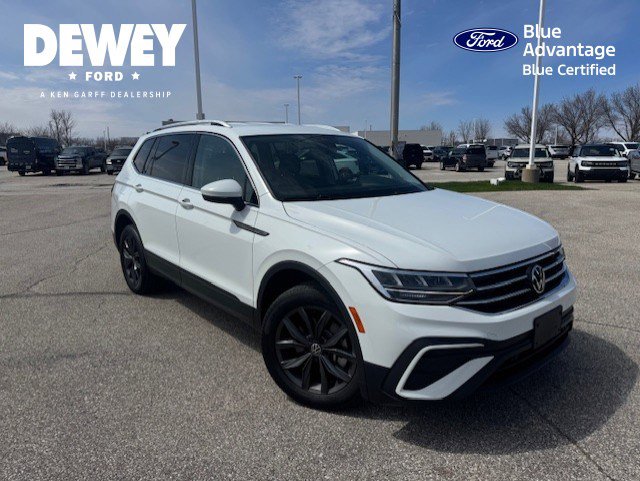 Used 2022 Volkswagen Tiguan SE image 1