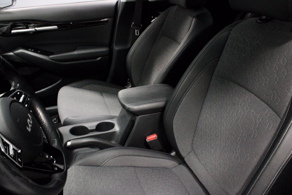 Used 2024 Kia Seltos S FWD image 24
