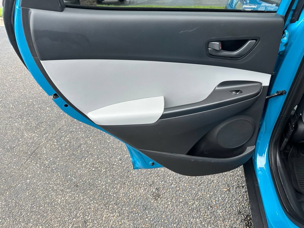 Used 2023 Hyundai Kona SEL FWD image 16