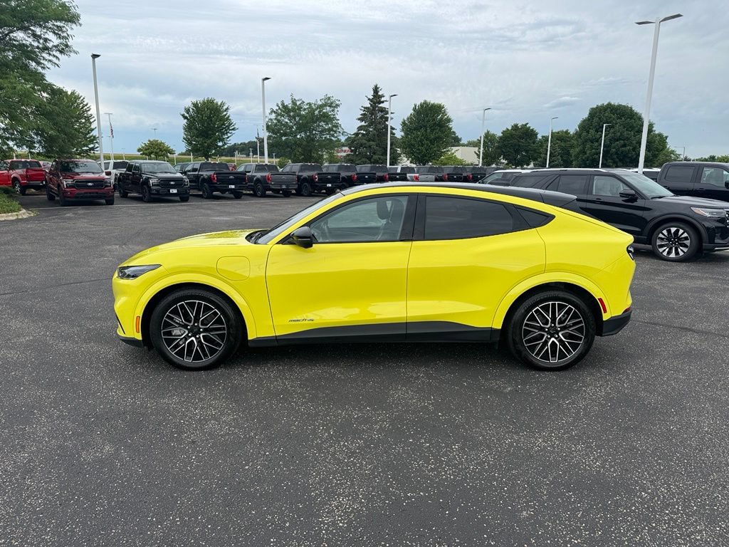 Certified 2025 Ford Mustang Mach-E Premium AWD/4WD image 6