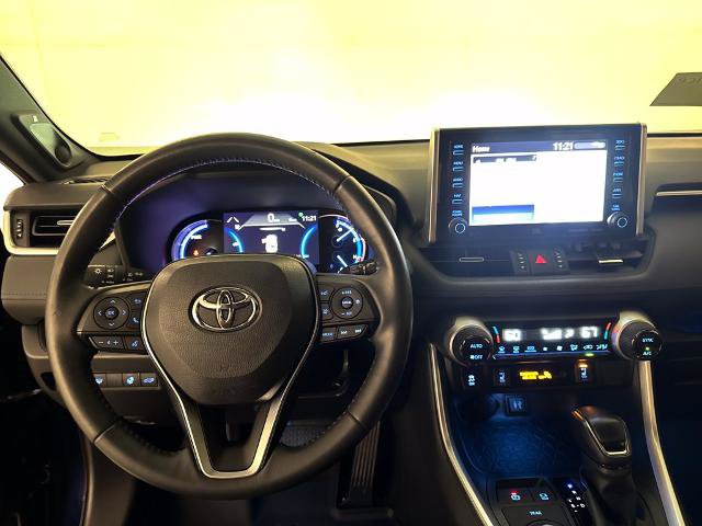 Used 2019 Toyota RAV4 XSE w/ XSE Weather Package AWD/4WD image 8