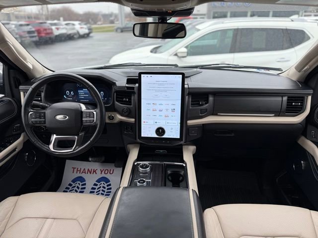 Certified 2022 Ford Expedition Platinum image 3
