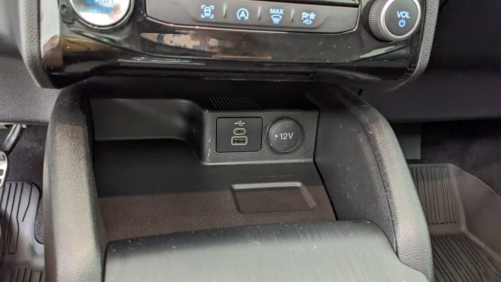 Certified 2024 Ford Escape ST-Line w/ Tech Pack #1 AWD/4WD image 30