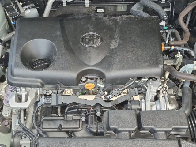Used 2021 Toyota RAV4 XLE Premium AWD/4WD image 22