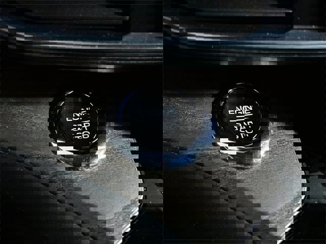 Certified 2021 Ford Explorer Platinum w/ Equipment Group 601A image 24