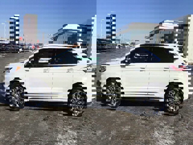 Certified 2022 Ford Edge Titanium w/ Equipment Group 301A image 2