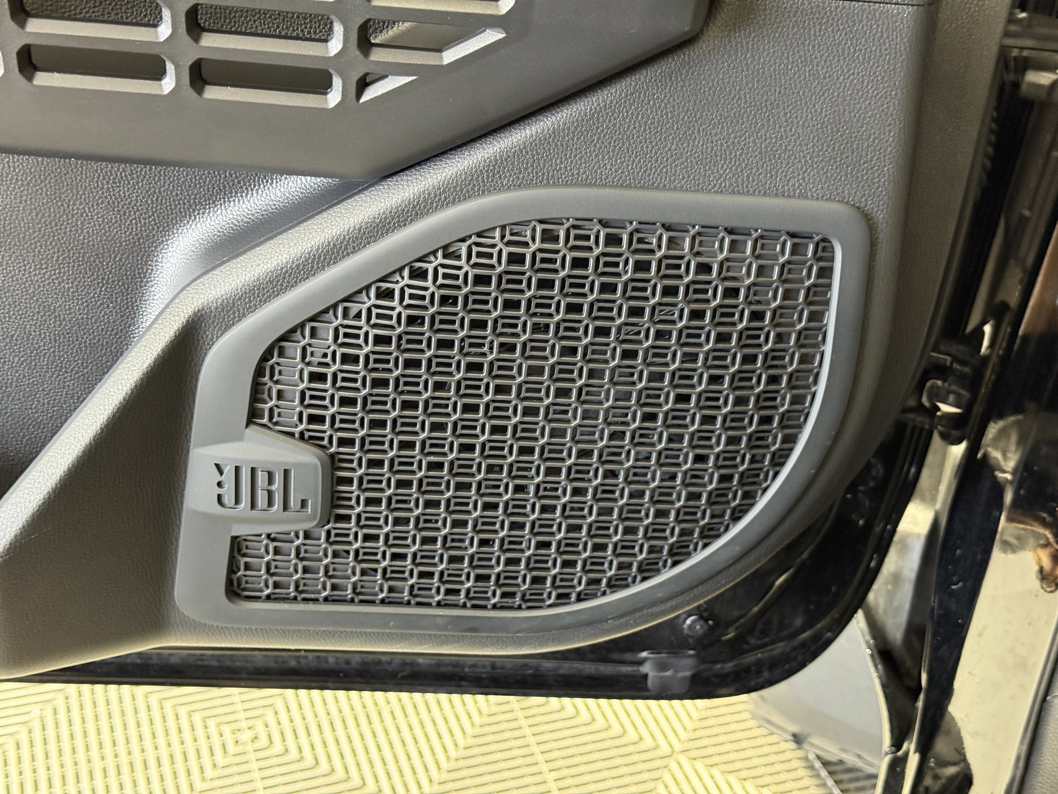 Used 2024 Toyota Tacoma SR5 w/ SR5 Upgrade Package image 19