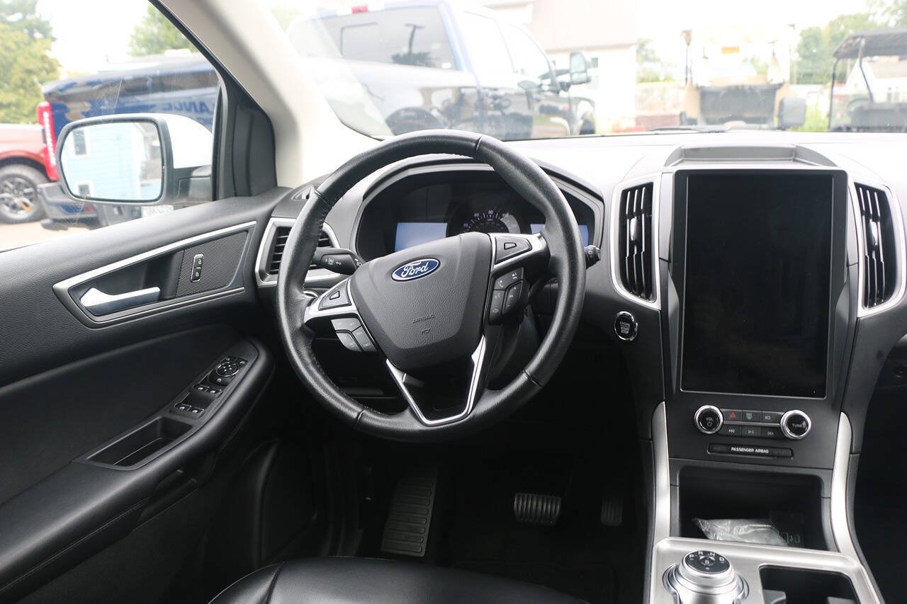 Certified 2024 Ford Edge SEL AWD/4WD image 15