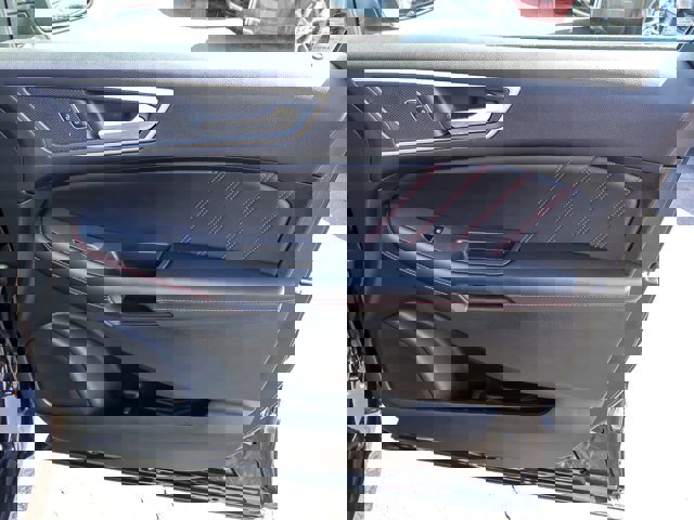 Certified 2023 Ford Edge ST-Line image 25