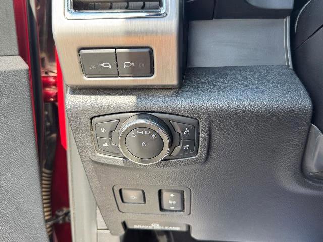 Certified 2017 Ford F350 Platinum w/ Platinum Ultimate Package AWD/4WD image 20