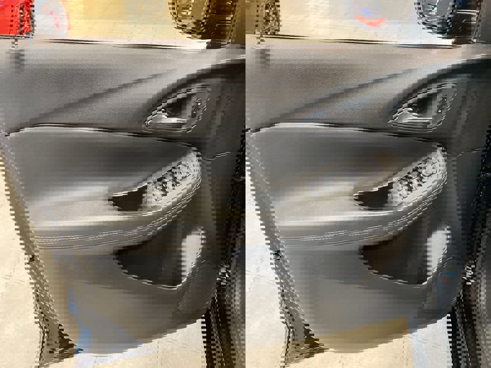 Used 2024 Buick Encore GX Sport Touring image 17