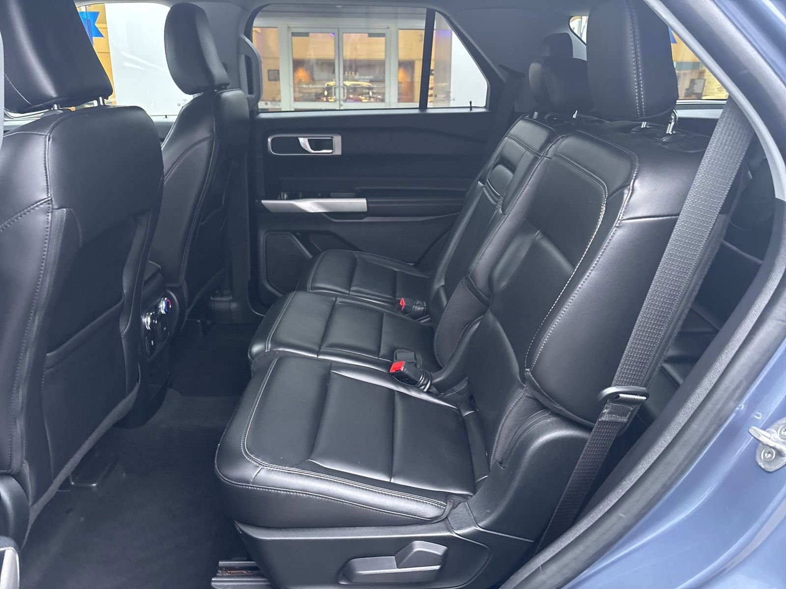 Certified 2021 Ford Explorer XLT w/ Equipment Group 202A image 38