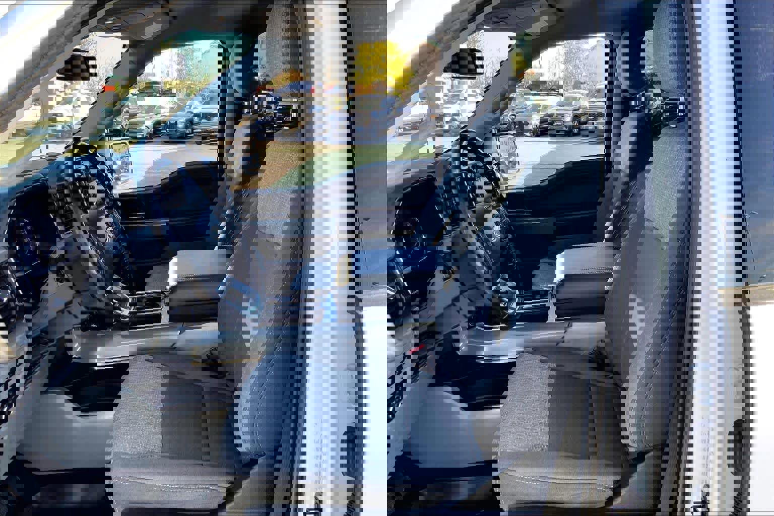 Certified 2022 Ford F150 XLT w/ Equipment Group 302A High image 10