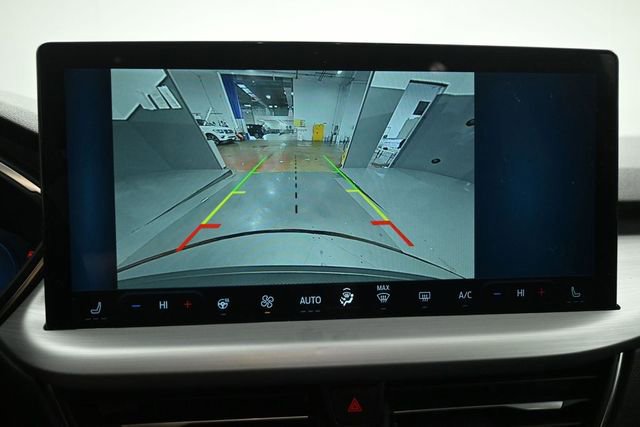 Certified 2025 Ford Escape Platinum AWD/4WD image 33