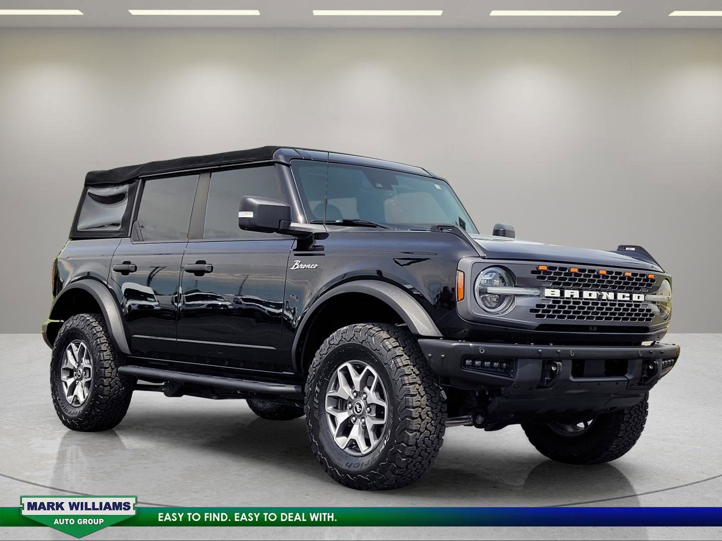 Certified 2021 Ford Bronco Badlands AWD/4WD image 1