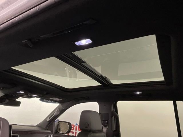 Used 2024 Chevrolet Tahoe Z71 w/ Luxury Package image 22