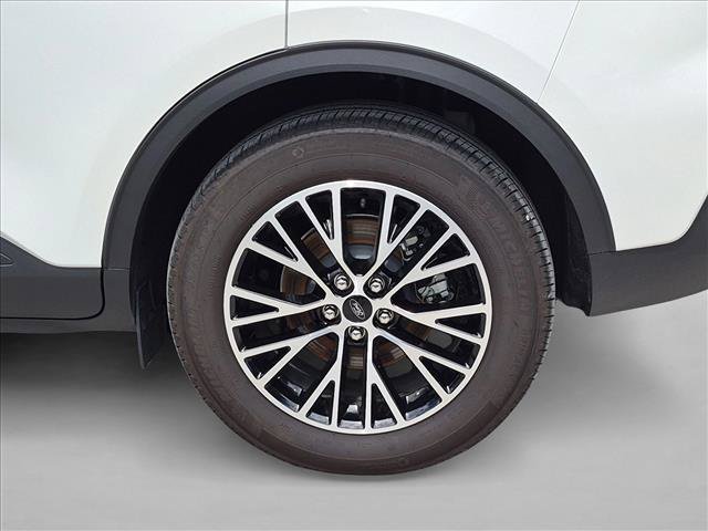 Certified 2025 Ford Escape SE FWD image 21