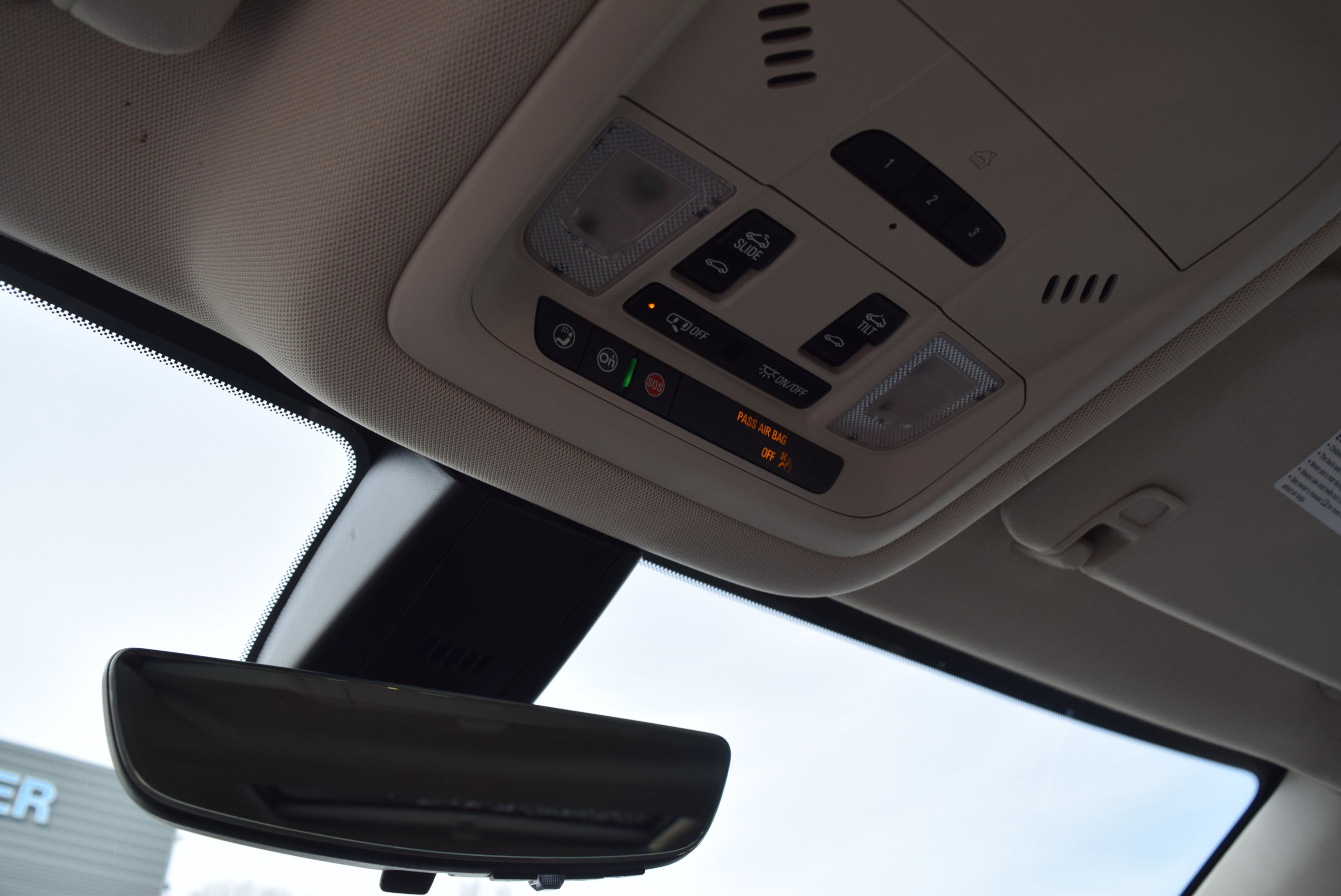 Used 2021 GMC Acadia Denali w/ Denali Ultimate Package image 23