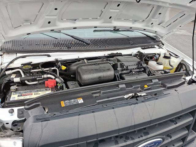 Certified 2023 Ford E-350 and Econoline 350 Super Duty w/ Driver's Safety Package image 25