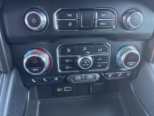 Used 2022 GMC Yukon AT4 AWD/4WD image 24