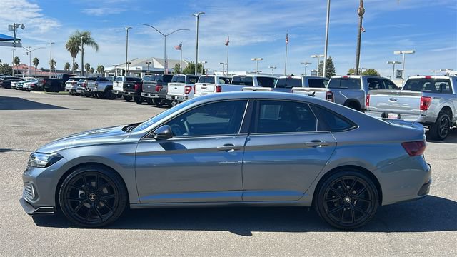 Used 2023 Volkswagen Jetta Sport FWD image 7