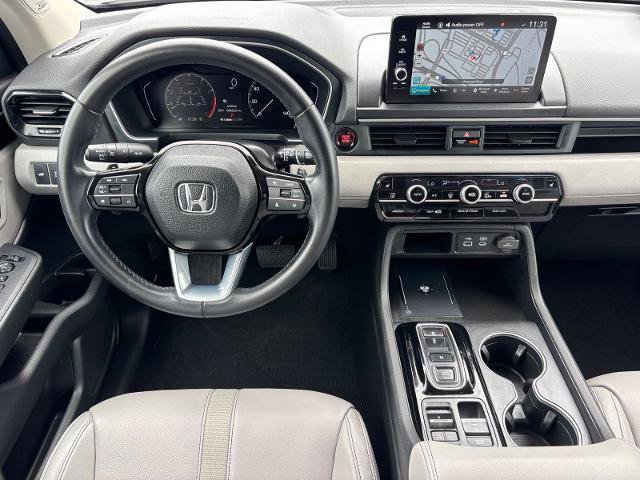 Used 2024 Honda Pilot Touring image 20