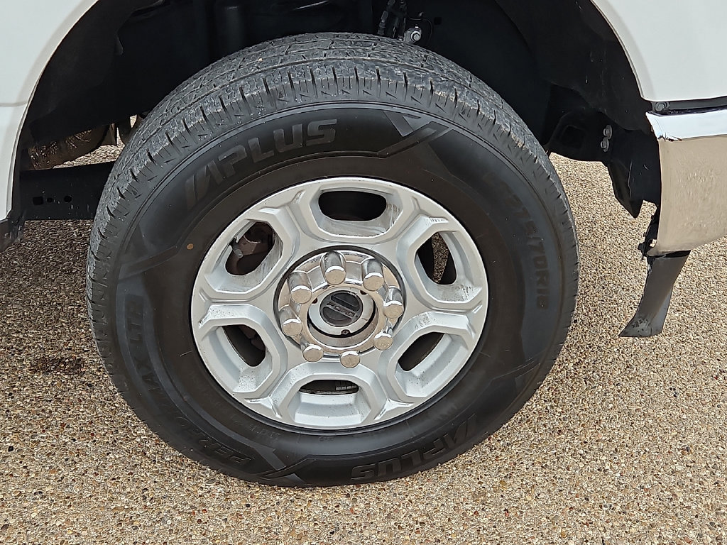 Certified 2025 Ford F250 XLT w/ FX4 Off-Road Package AWD/4WD image 13