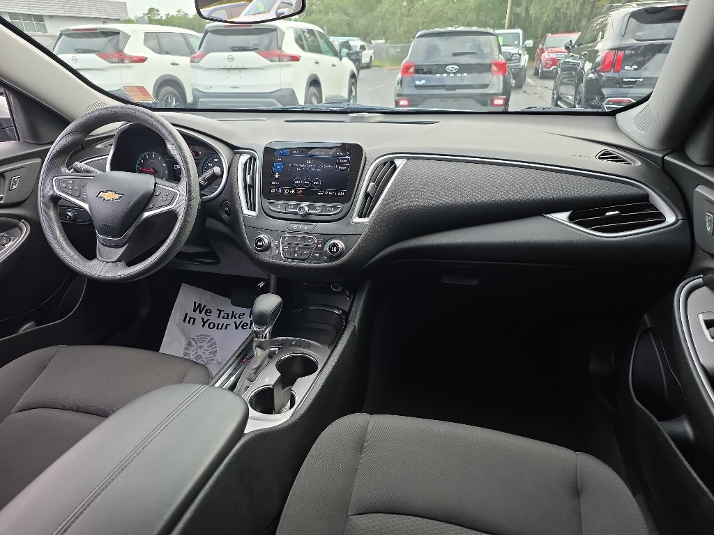 Used 2023 Chevrolet Malibu LT FWD image 14