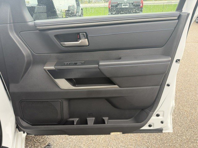 Used 2026 Toyota Tundra Platinum AWD/4WD image 44